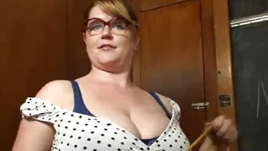 Vẻ đẹp của vú phim sex co giao thao khong che nhỏ trên giường