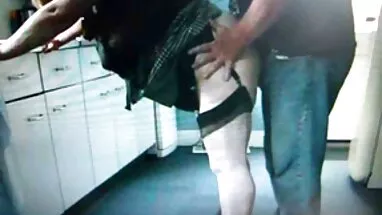 Mẹ tôi nói tôi đang quá phim dit nhau co giao thao trẻ để dép